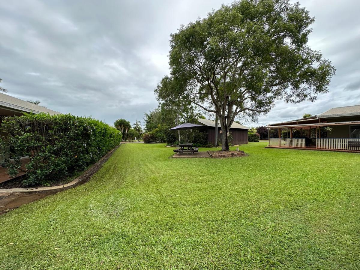 Mareeba Motor Inn Экстерьер фото