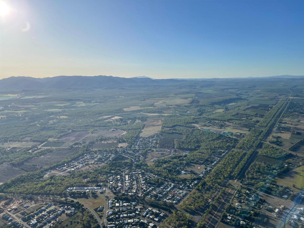 Mareeba Motor Inn Экстерьер фото