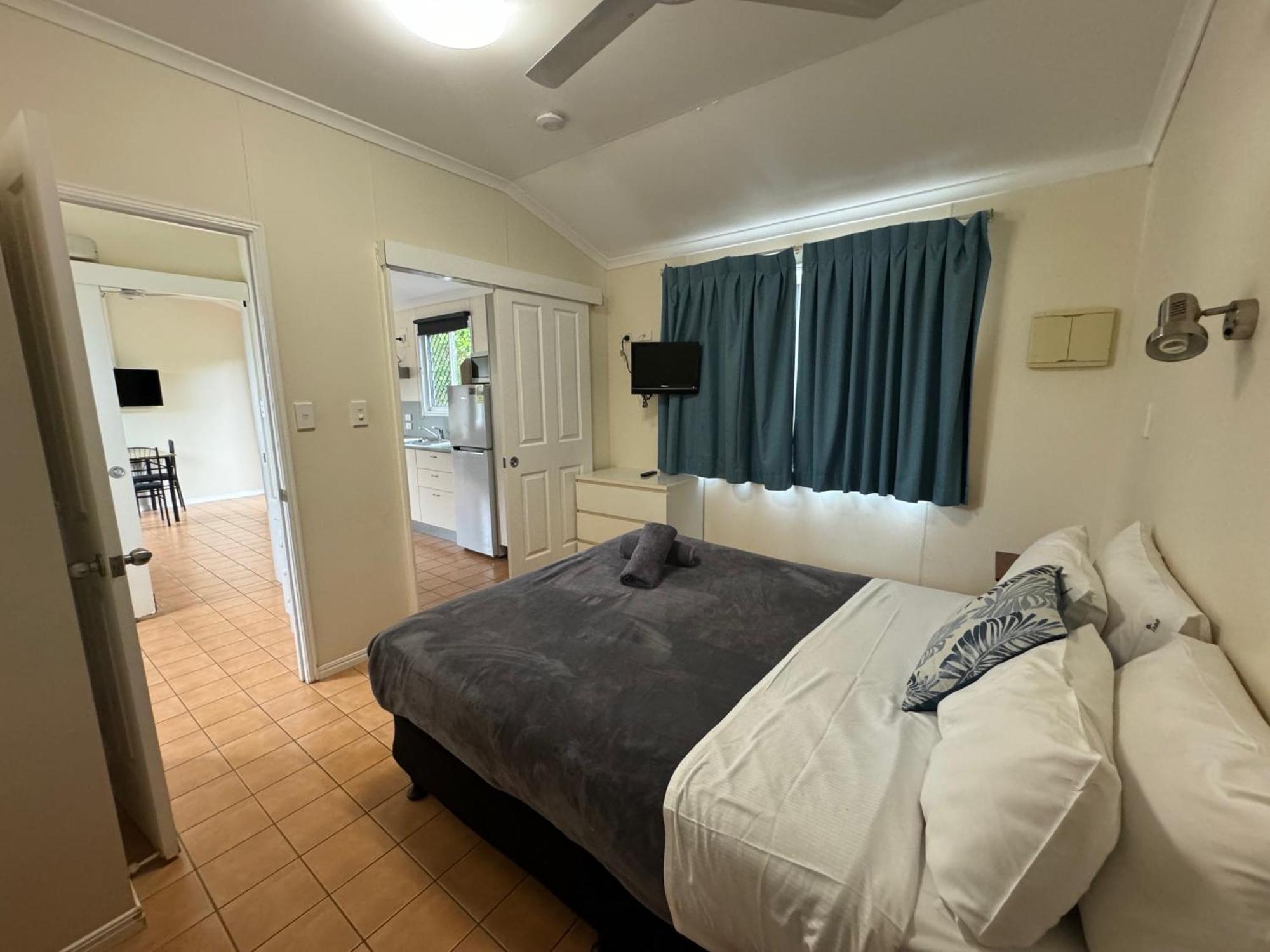 Mareeba Motor Inn Экстерьер фото