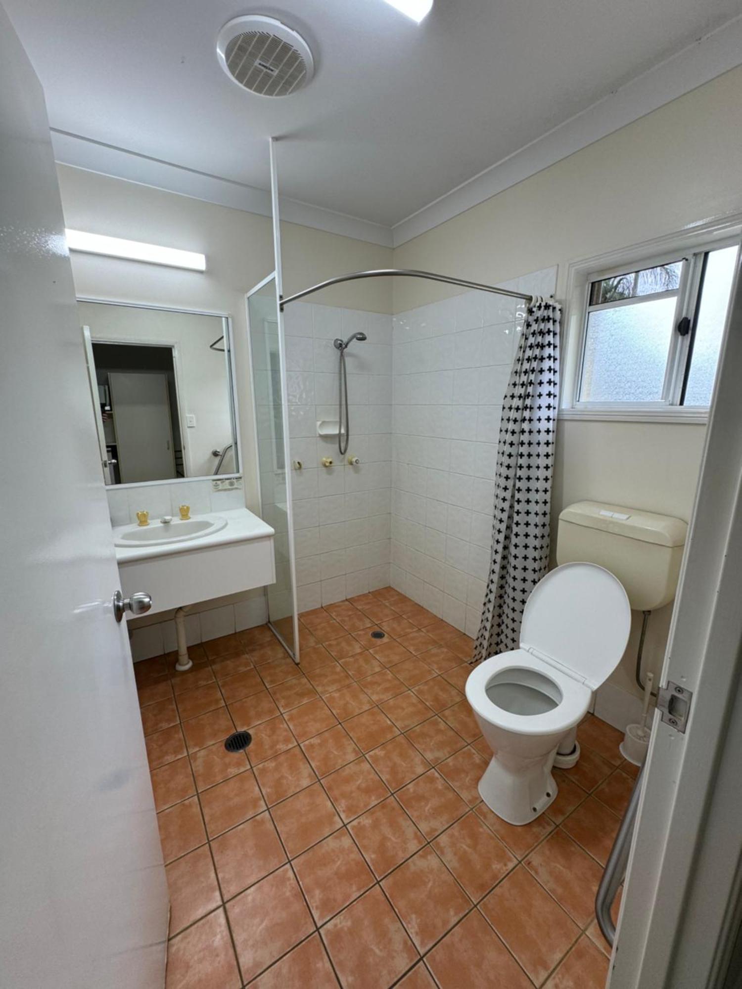 Mareeba Motor Inn Экстерьер фото