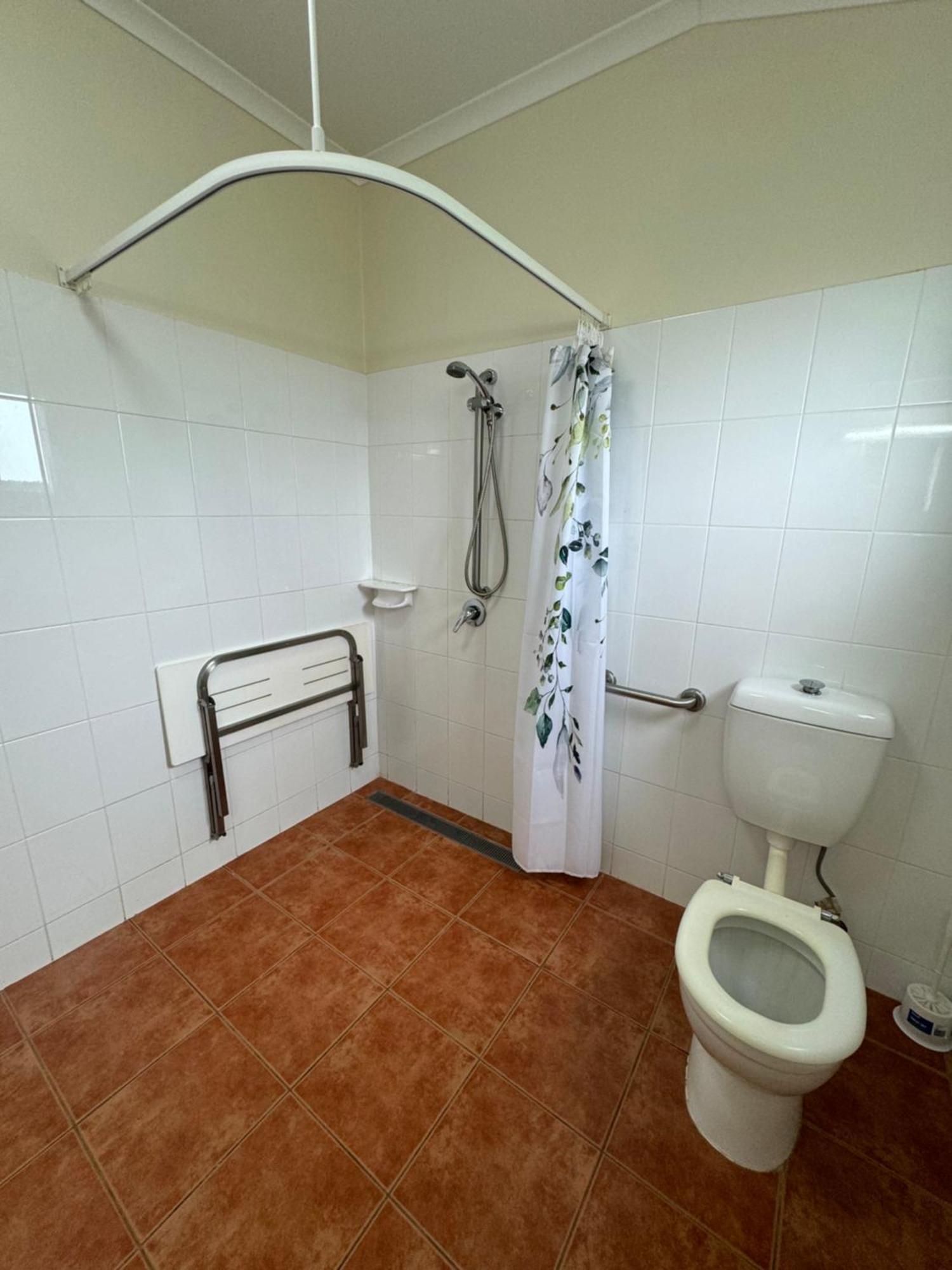 Mareeba Motor Inn Экстерьер фото